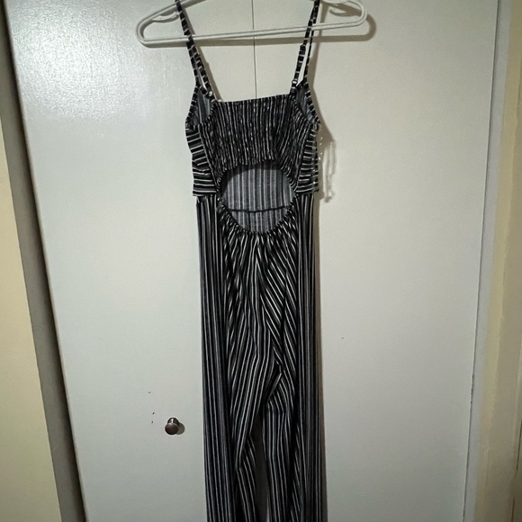 Ladies extra small Pants romper - Picture 4 of 4